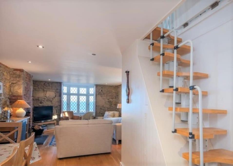 The Old Boat House, Seaview - Seafront Three Bedroom Cottage With Separate Two Bedroom Annexe Esterno foto